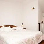 别墅 Ane - By Guide *