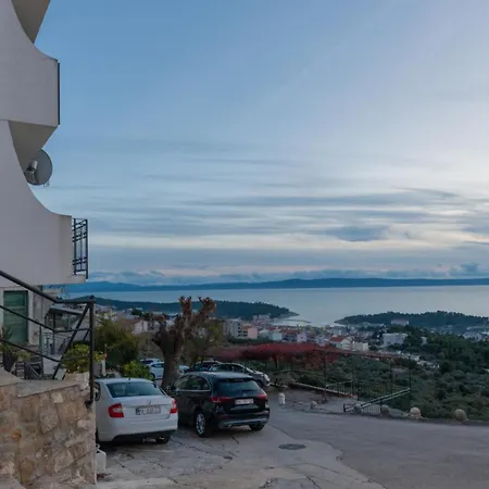 Ane - By Guide * Makarska