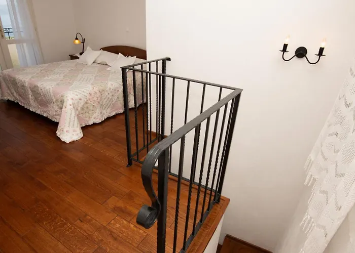 Ane - By Guide * Makarska